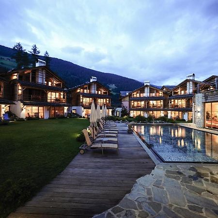 Post Alpina - Family Mountain Chalets ซานกานดิโด ภายนอก รูปภาพ