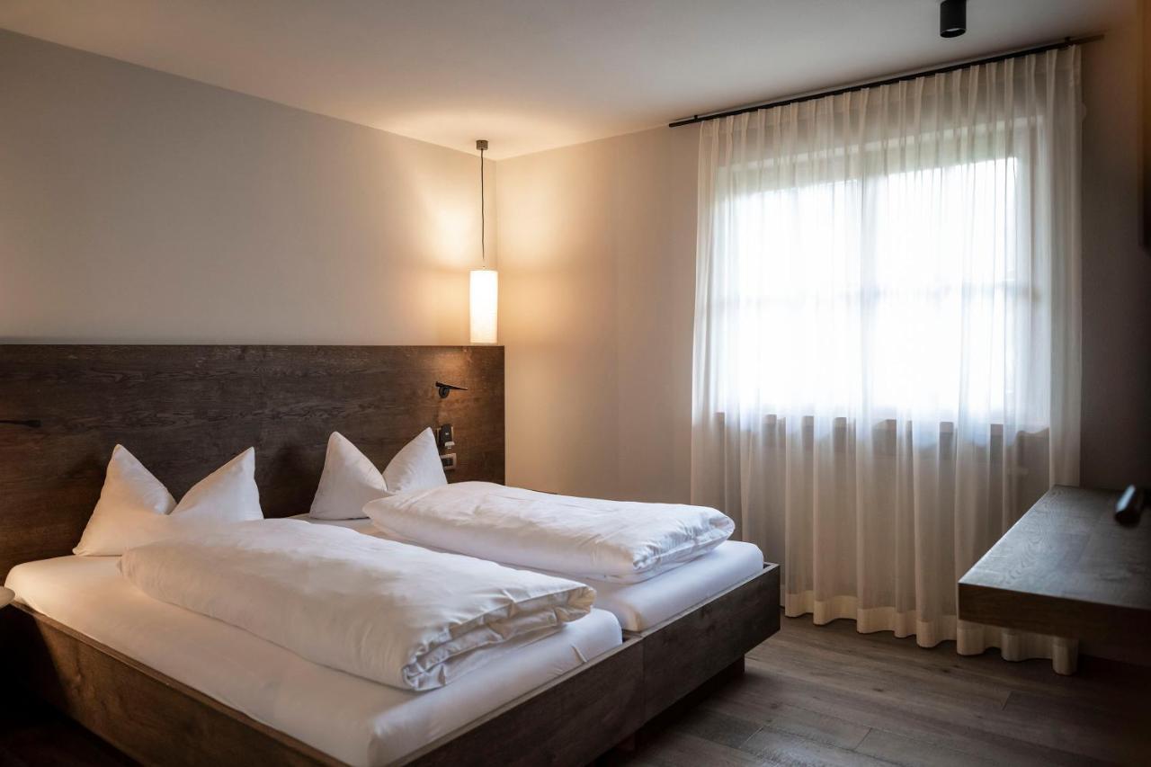 Post Alpina - Family Mountain Chalets ซานกานดิโด ภายนอก รูปภาพ