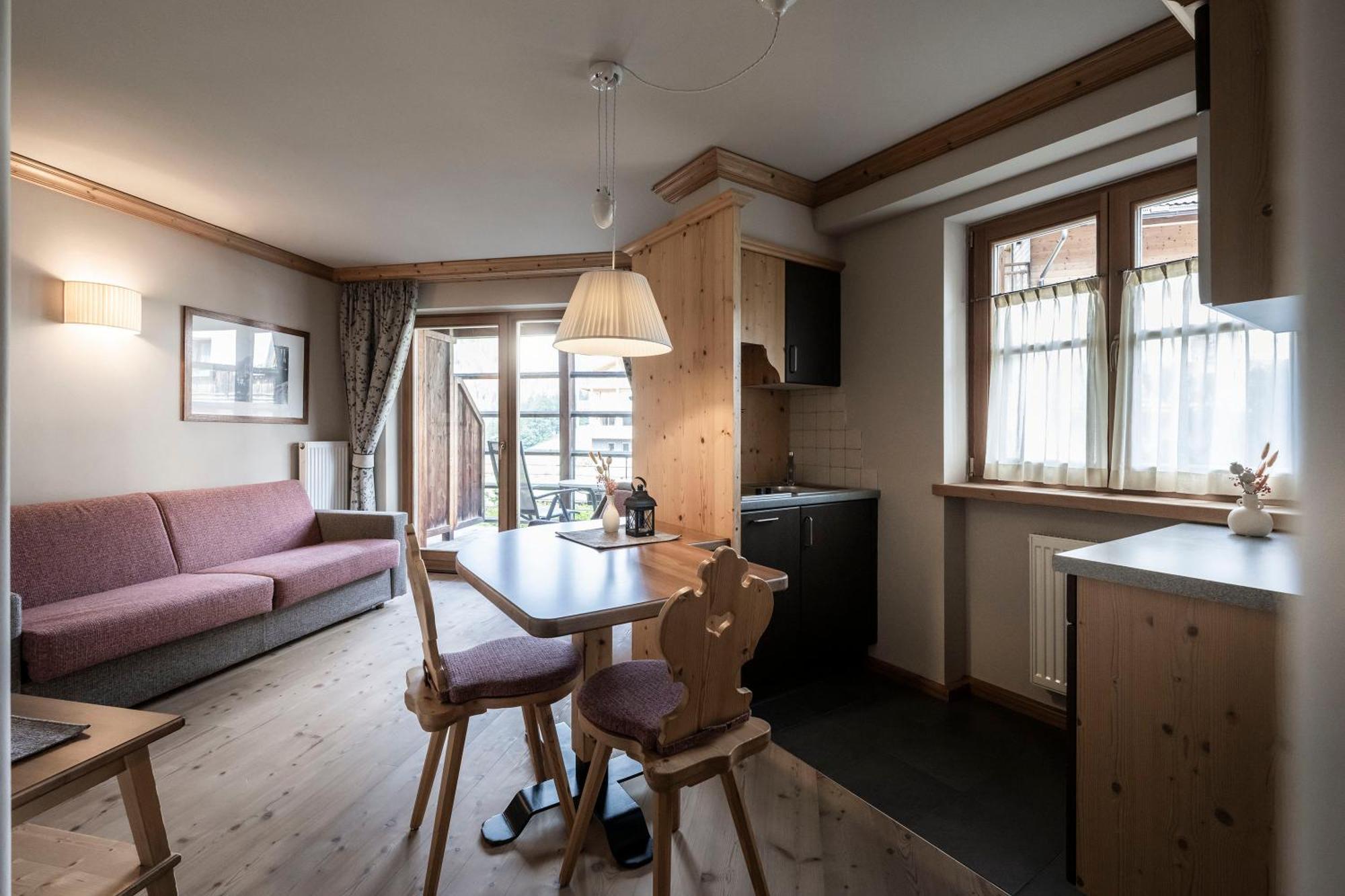 Post Alpina - Family Mountain Chalets ซานกานดิโด ห้อง รูปภาพ