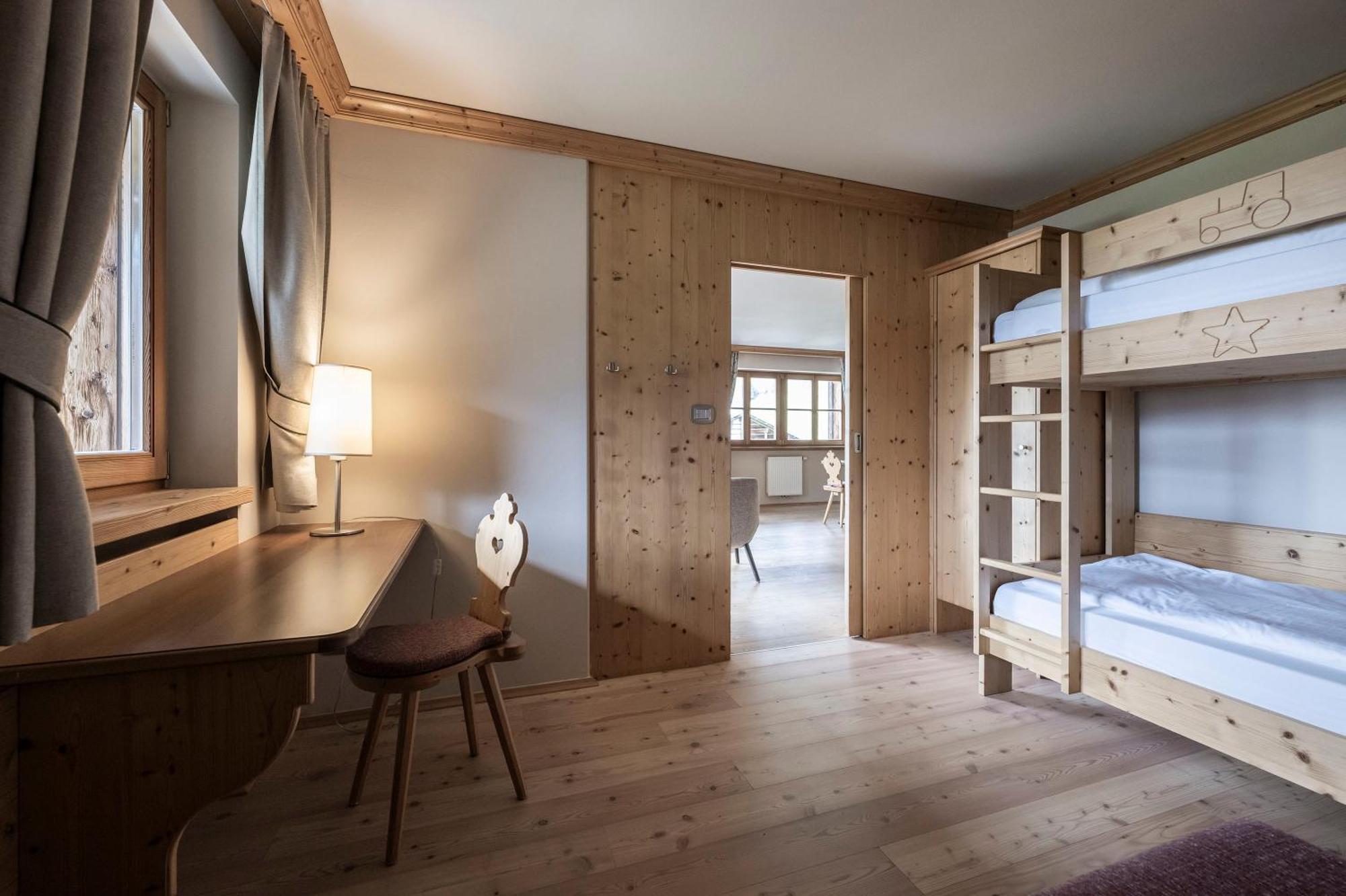 Post Alpina - Family Mountain Chalets ซานกานดิโด ห้อง รูปภาพ