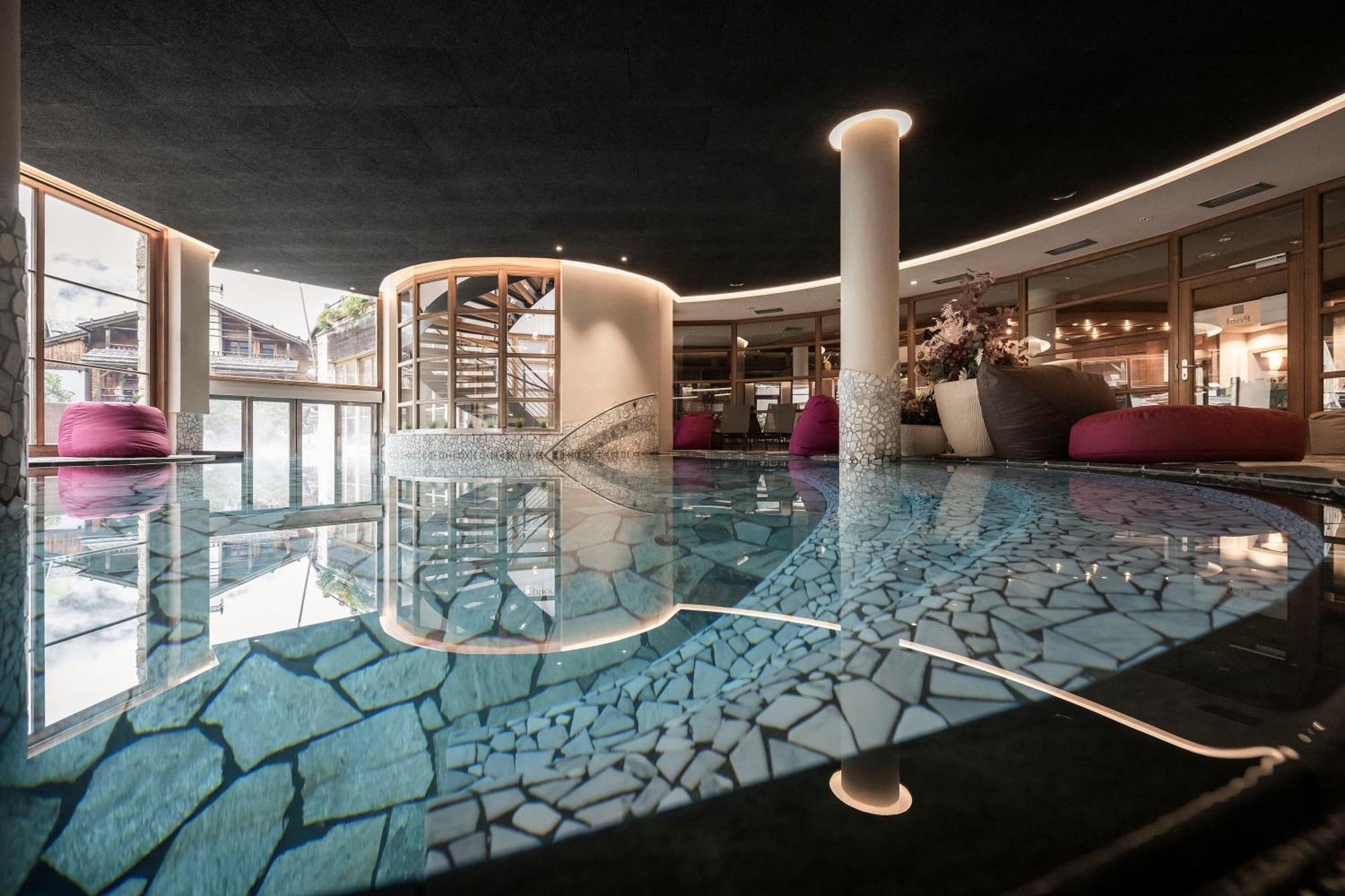 Post Alpina - Family Mountain Chalets ซานกานดิโด ภายนอก รูปภาพ