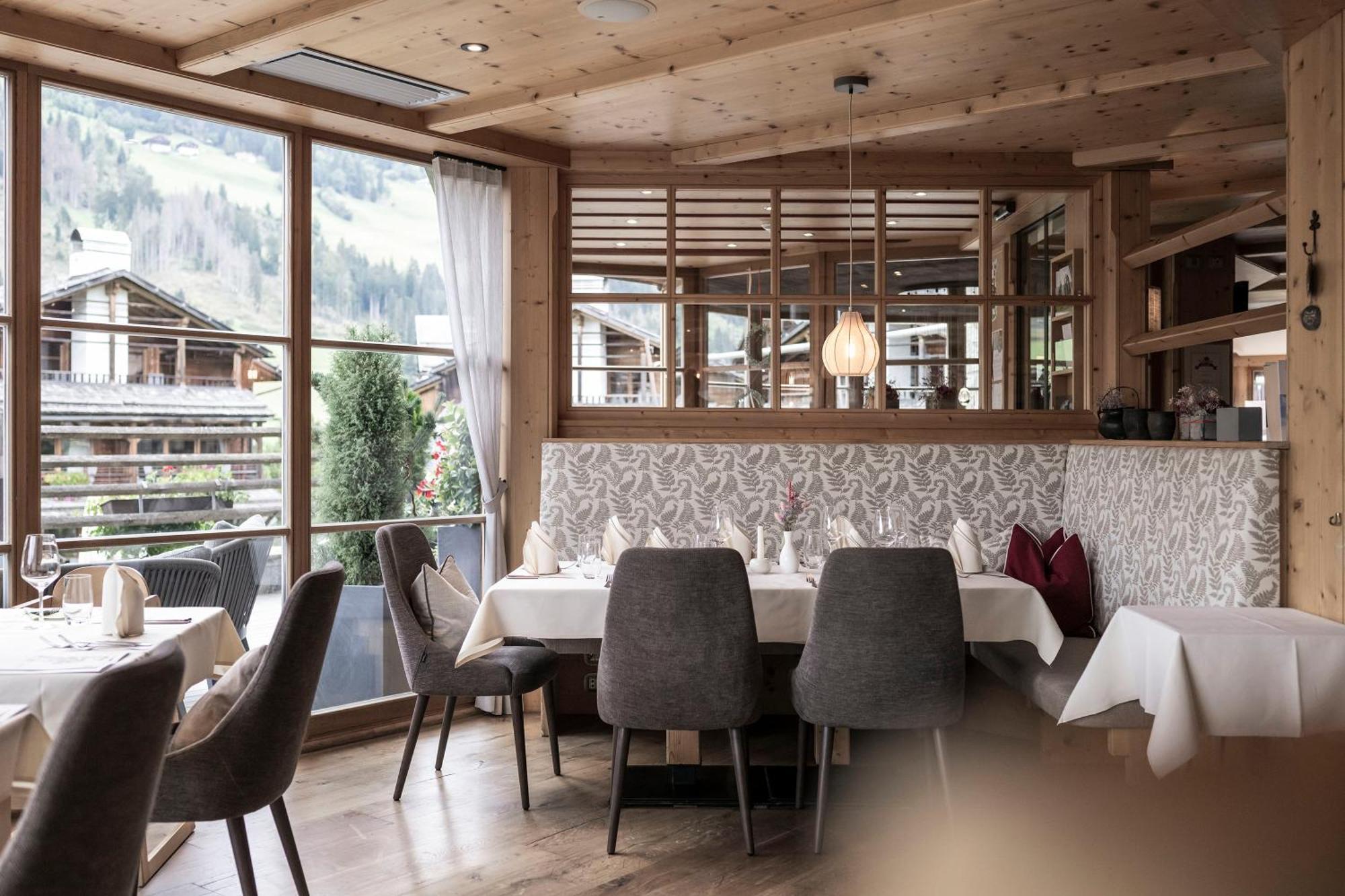 Post Alpina - Family Mountain Chalets ซานกานดิโด ภายนอก รูปภาพ