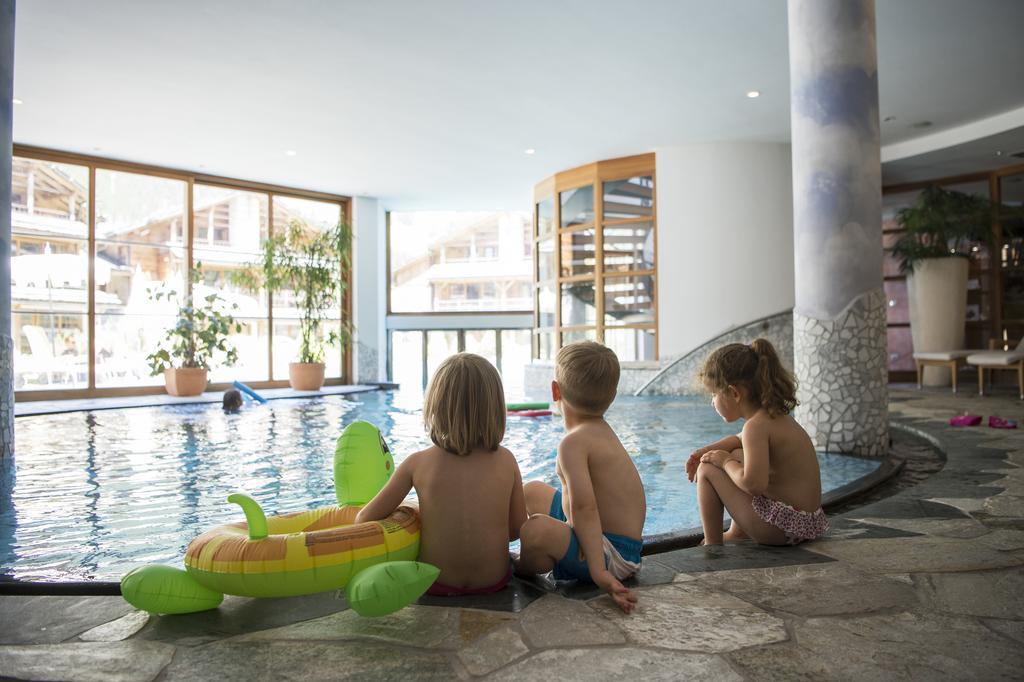 Post Alpina - Family Mountain Chalets ซานกานดิโด ภายนอก รูปภาพ